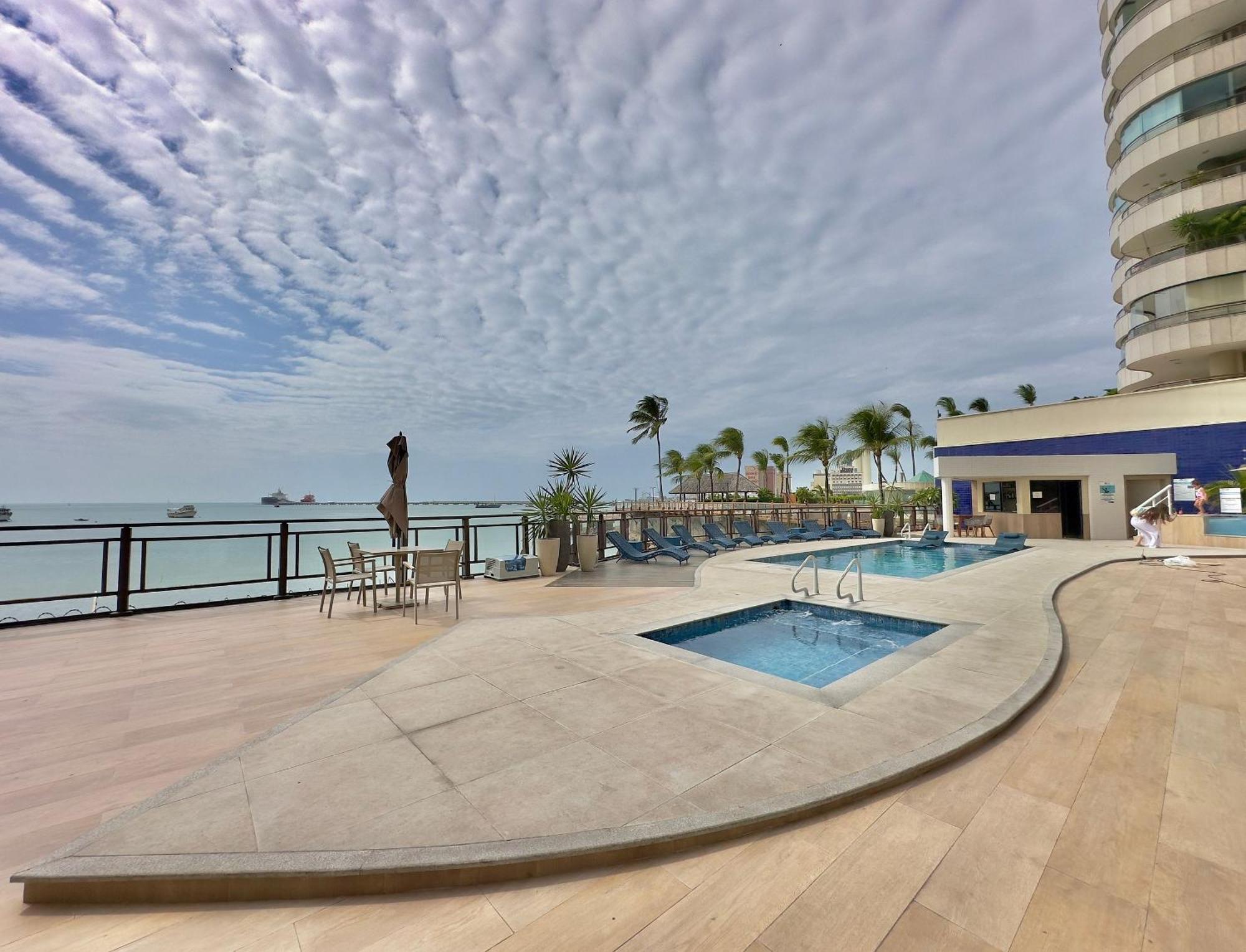 Holiday home Iate Plaza, Vista Completa Da Orla De *